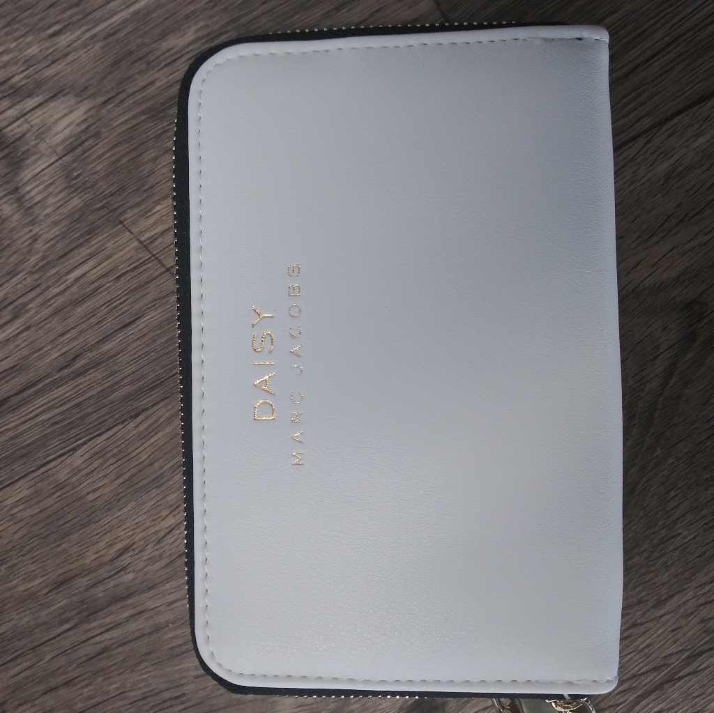 Marc Jacobs Daisy